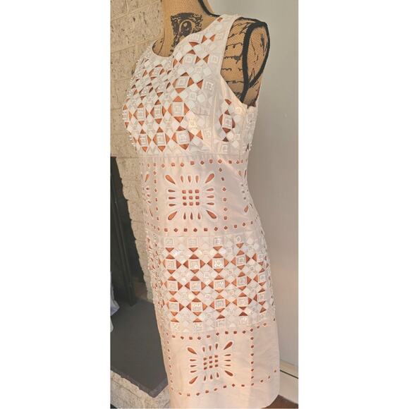 Per Se Carlisle 100% Silk Dress. intricate cut-out pattern embellishments SZ 2 - Picture 3 of 13